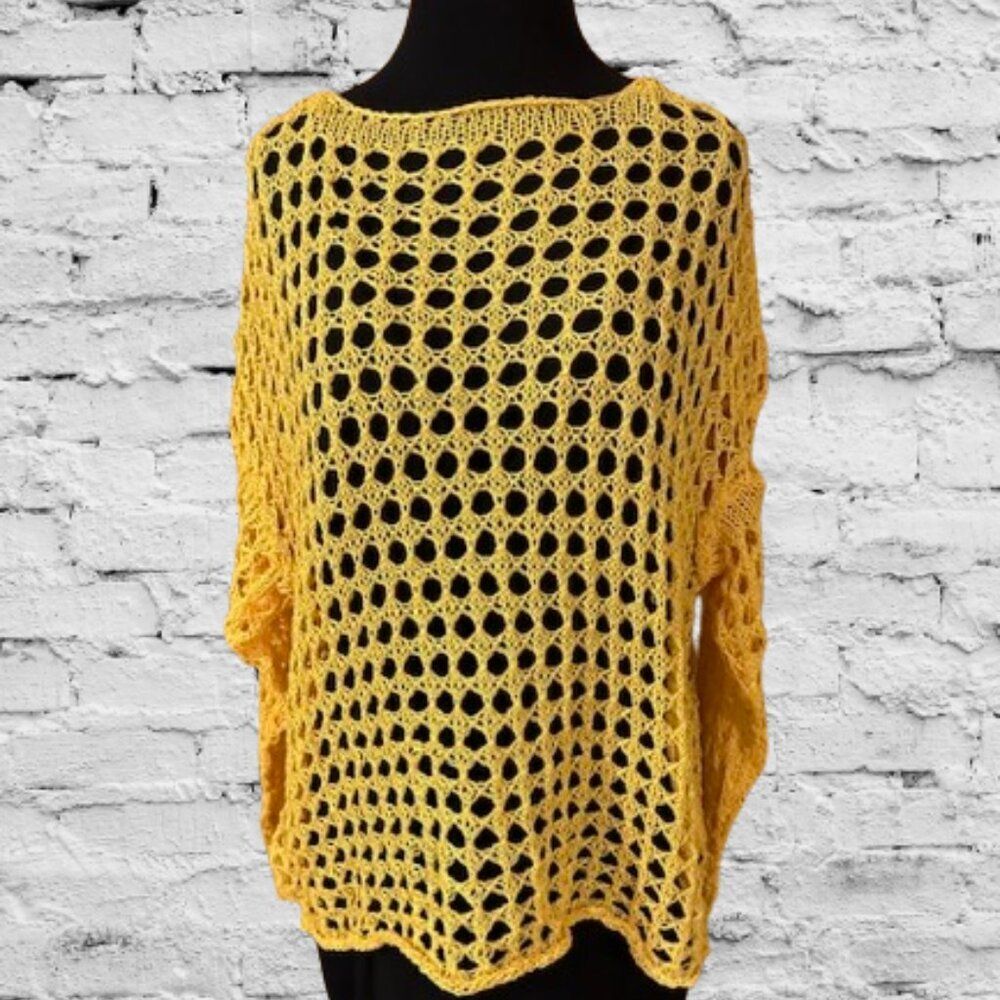 Andthewhy Yellow Hollow Out Sweater Top  4122  Medium/Large NWT Boutique